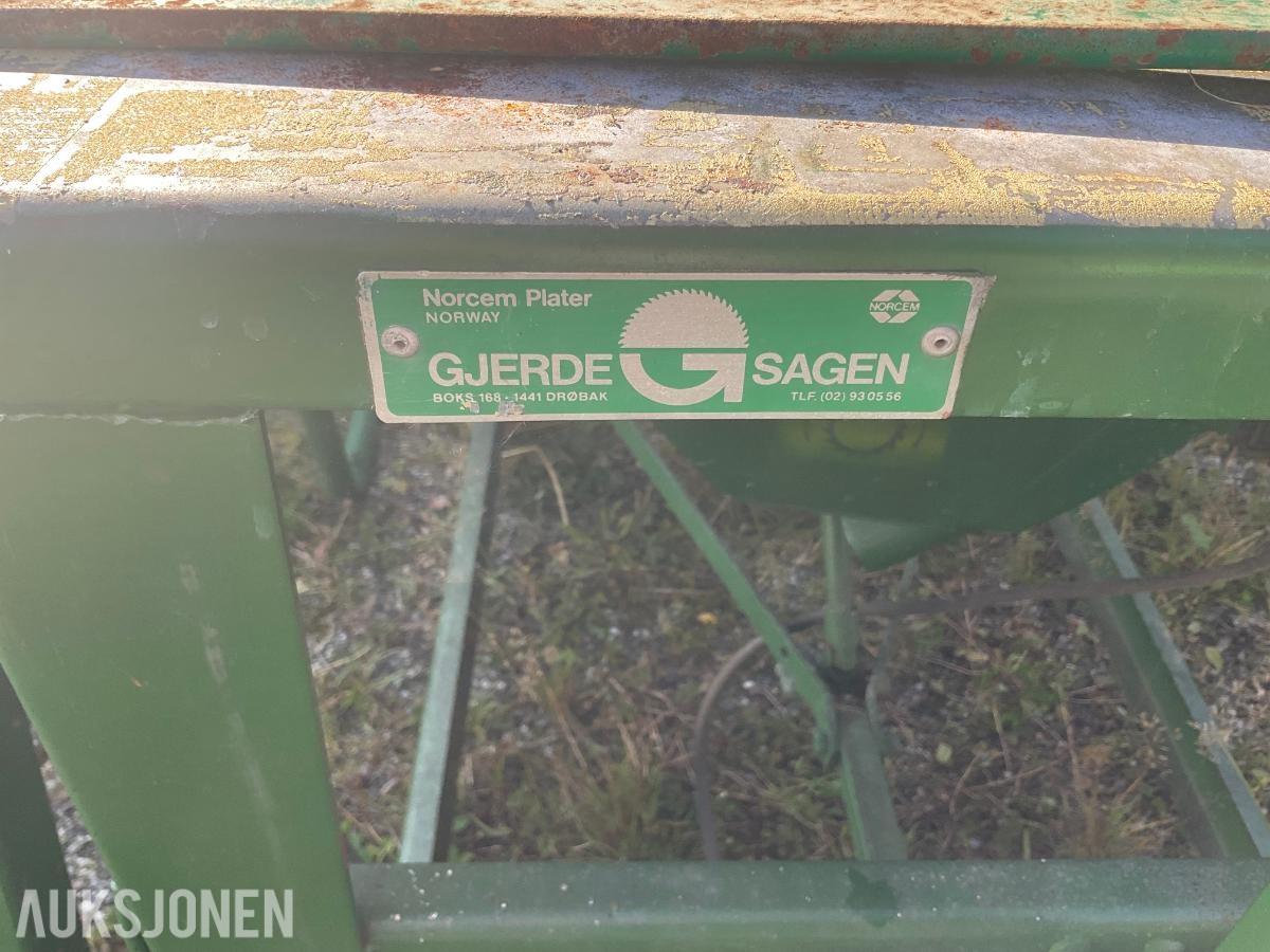 Gjerdesag med rullebord