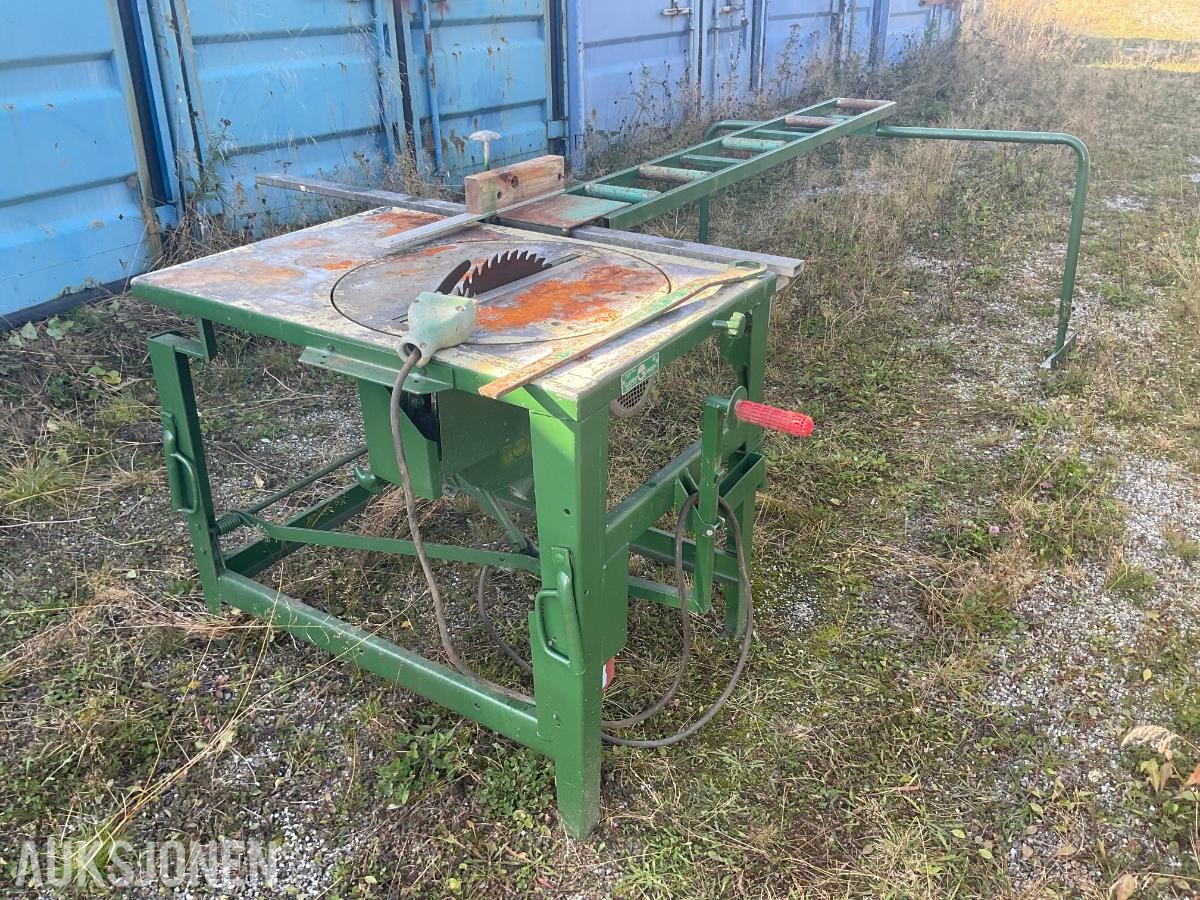 Gjerdesag med rullebord