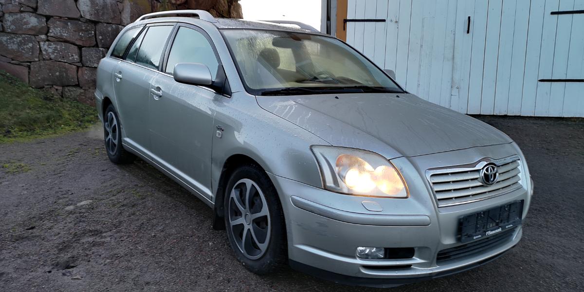 Toyota avensis 2005 универсал Toyota avensis 2005 универсал