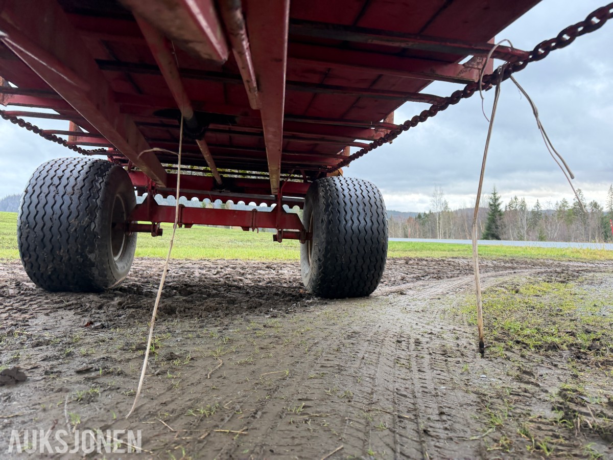 Kverneland / Underhaug 7000