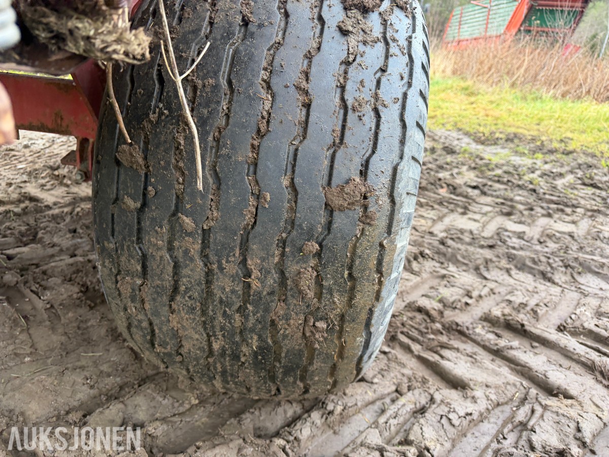 Kverneland / Underhaug 7000 -
