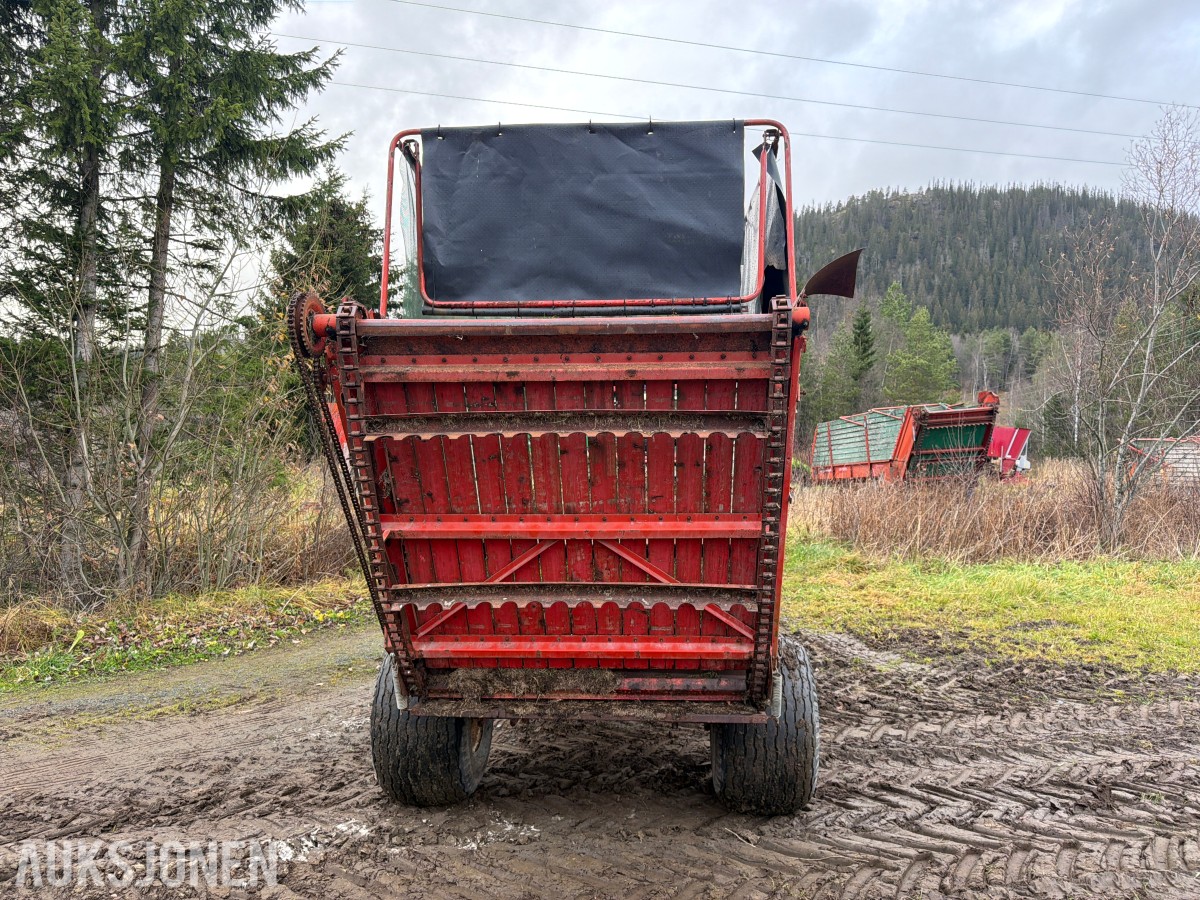 Kverneland / Underhaug 7000 -