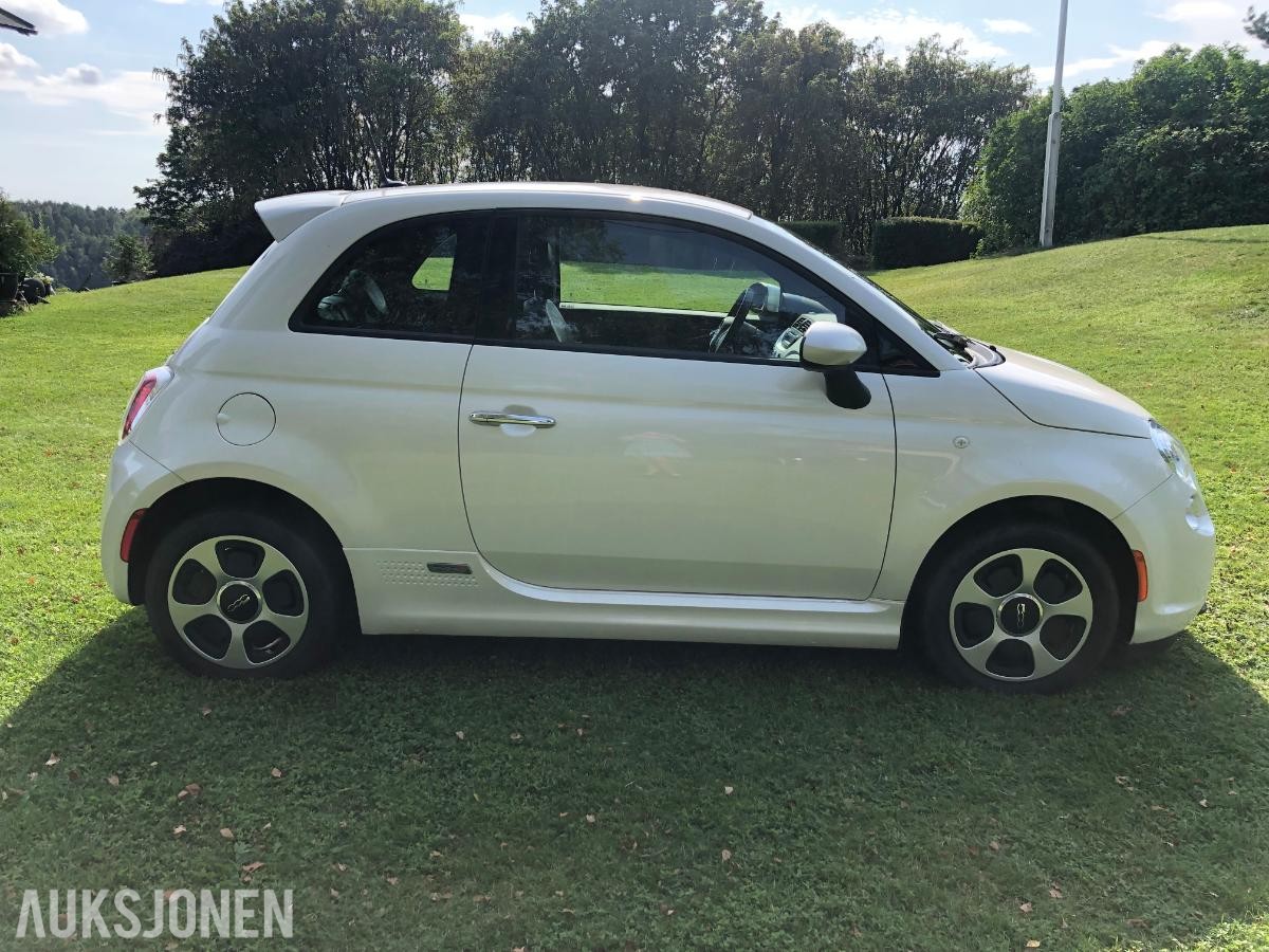 2015 Fiat 500E elektrisk AUTOMAT DELSKINN EU OK 04.2027 43686km
