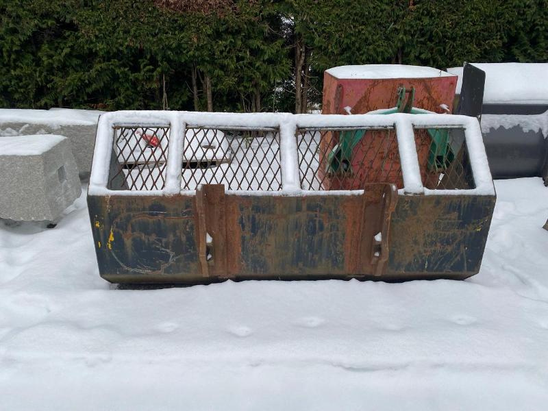 Skuffe Med Feste Som Passer Pa En Schaffer