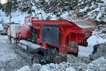 2018 Sandvik UJ440i Kjeftknuser med vibrasjonsmating og magnetband