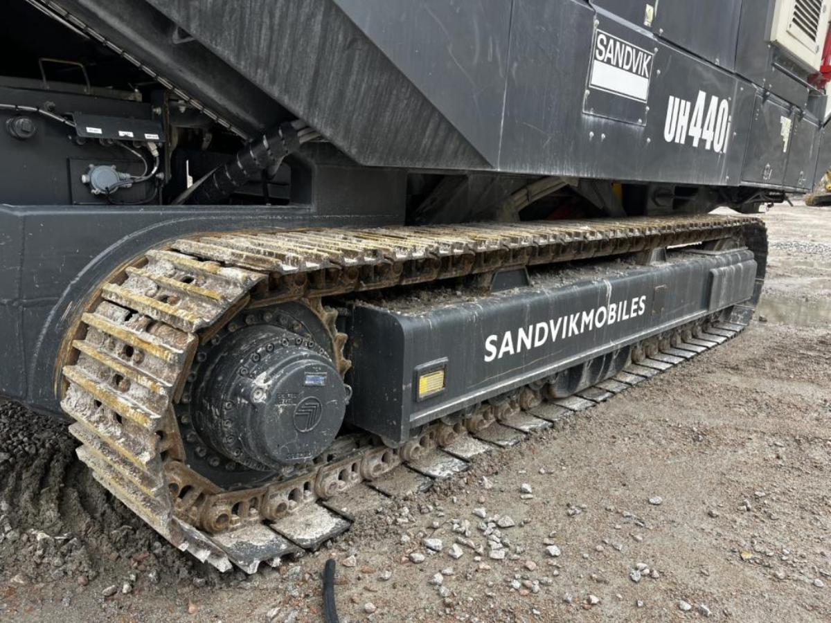 2018 Sandvik UH440i mobil konknuser - cone crusher 