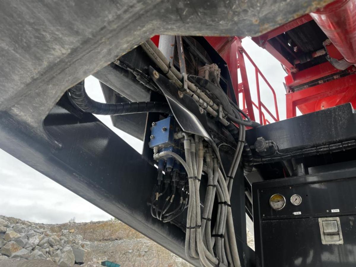 2018 Sandvik UH440i mobil konknuser - cone crusher 