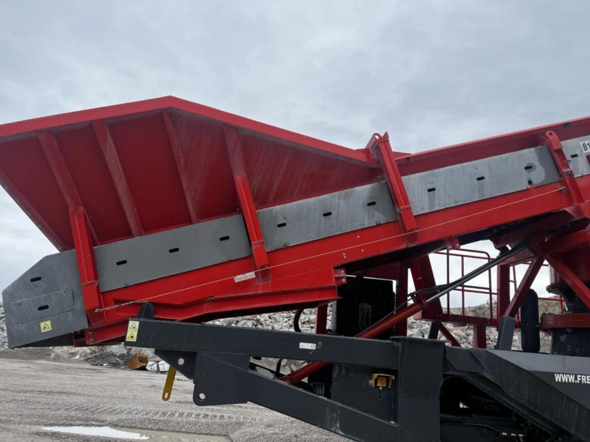 2018 Sandvik UH440i mobil konknuser - cone crusher 