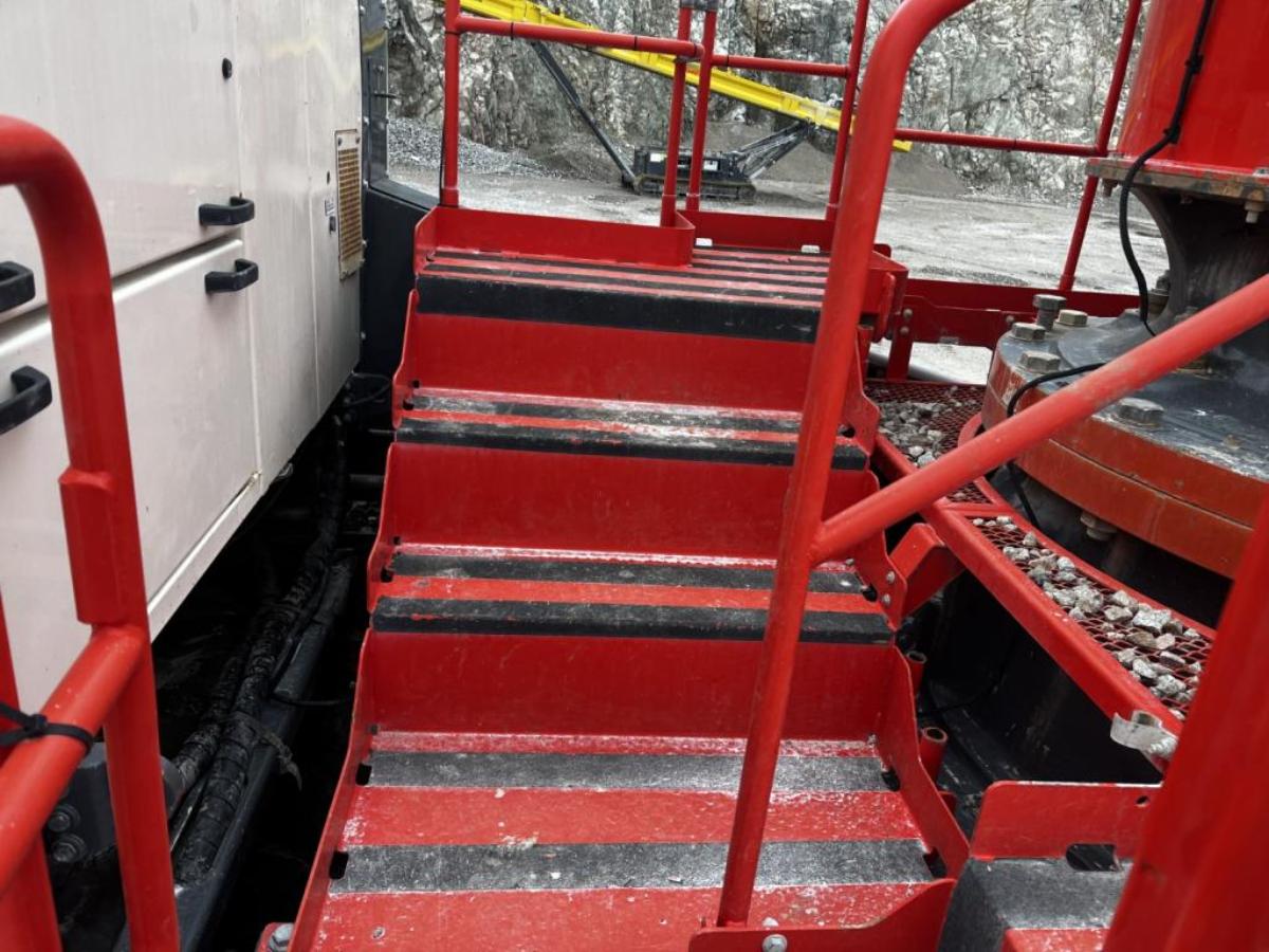 2018 Sandvik UH440i mobil konknuser - cone crusher 