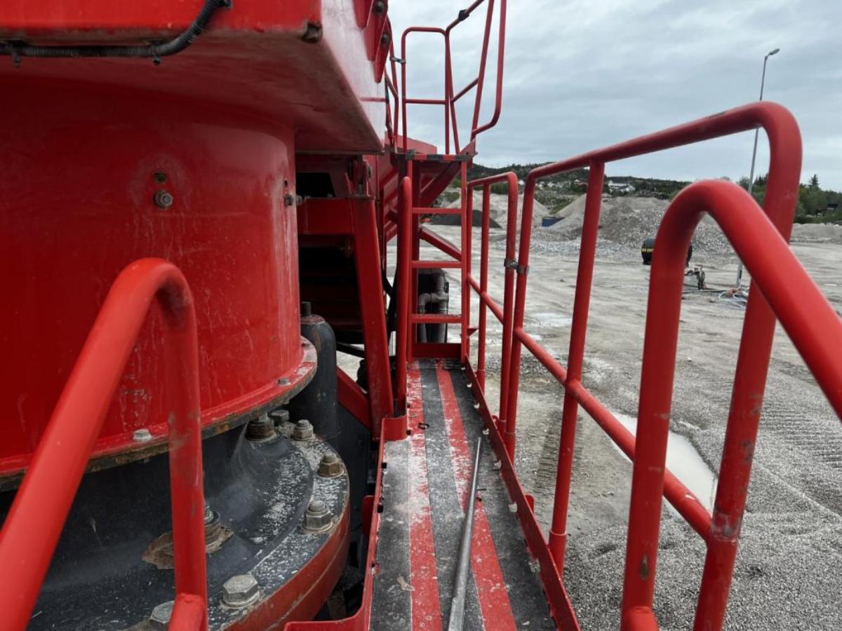 2018 Sandvik UH440i mobil konknuser - cone crusher 