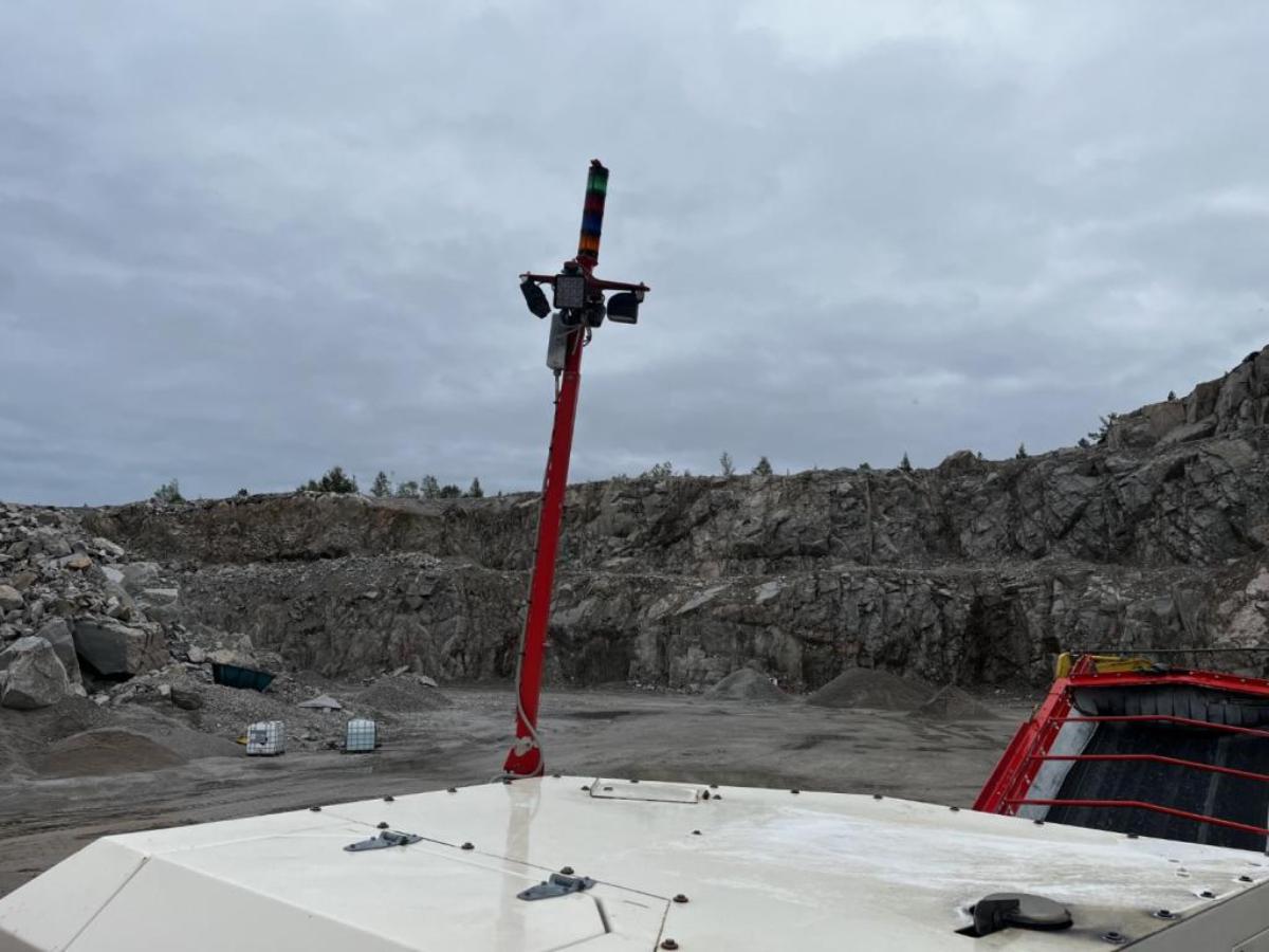 2018 Sandvik UH440i mobil konknuser - cone crusher 
