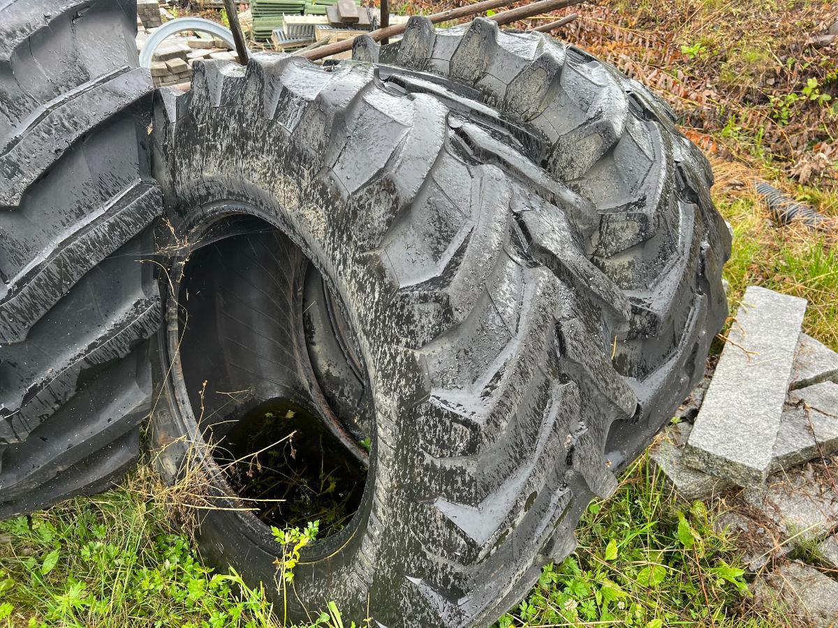 2 stk Trelleborg TM 800 traktordekk 540/65 R30