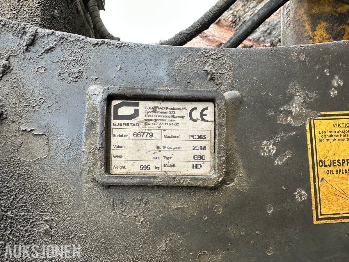 2015 Komatsu PC 360 LC-10 gravemaskin med G90 feste