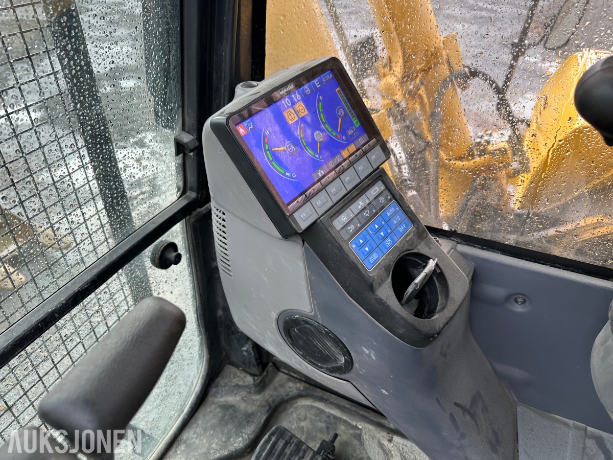 2015 Komatsu PC 360 LC-10 gravemaskin med G90 feste