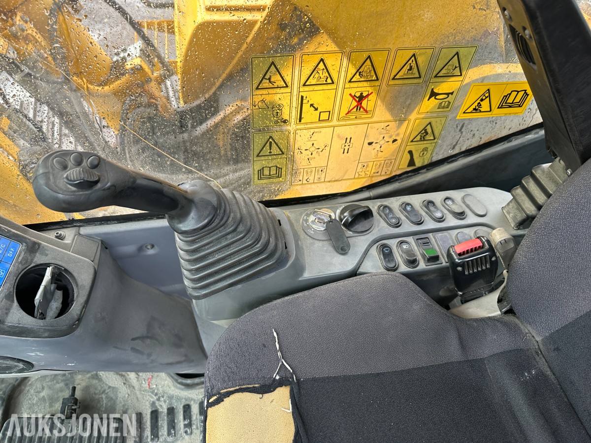2015 Komatsu PC 360 LC-10 gravemaskin med G90 feste