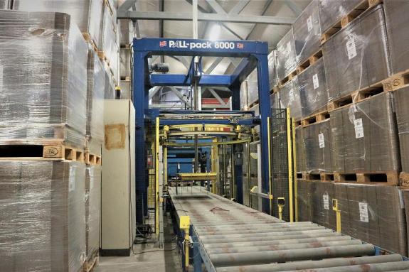 2003 Pall Pack 800 Komplett pakkelinje - Bates roboter for pakking av sekker - sikteverk - siloer