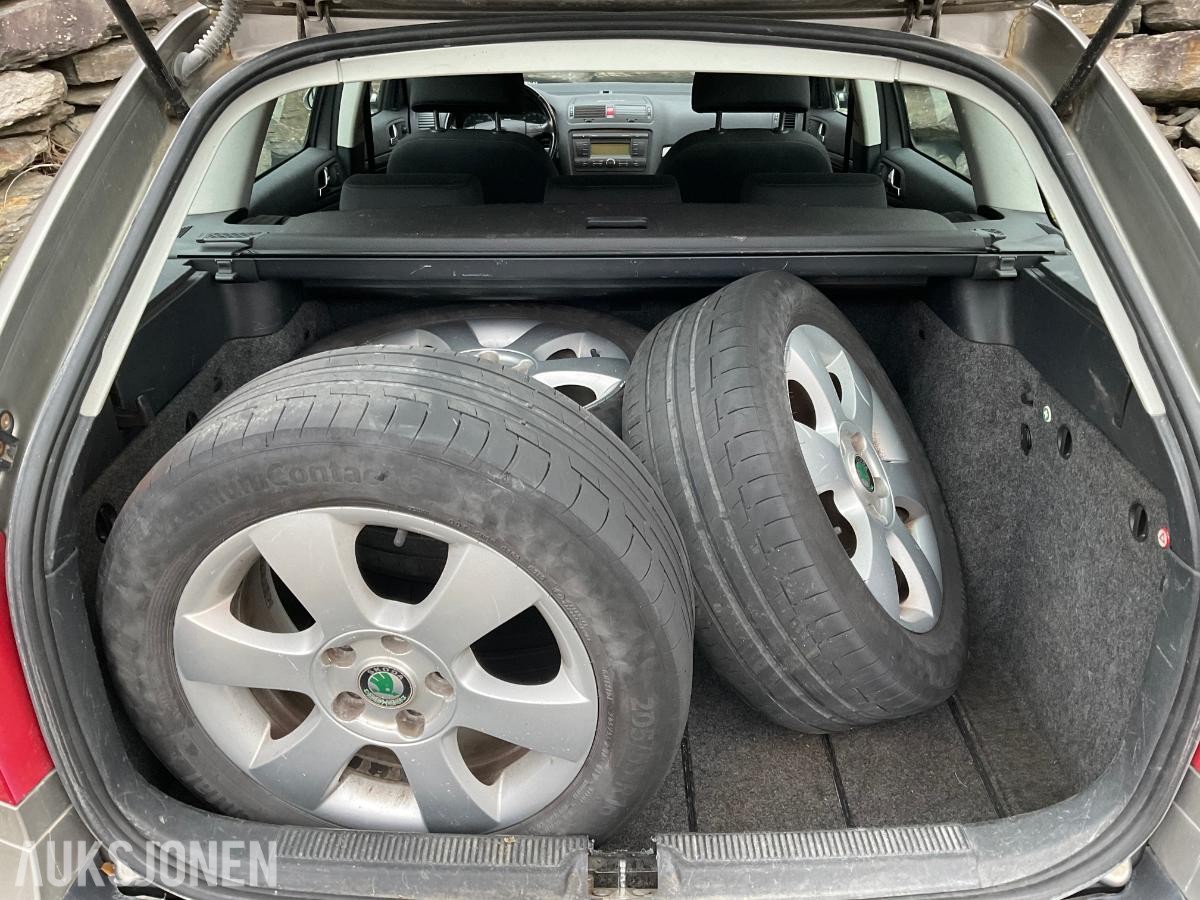 2008 Skoda Octavia 1.9 TD 105 hk 4X4 S+V dekk