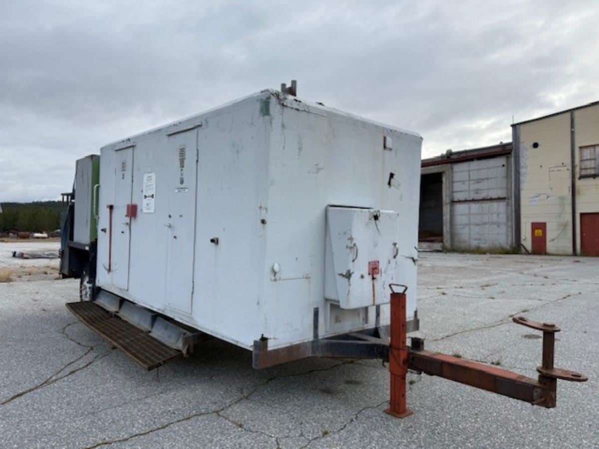 Mannskapsbrakke Oppholdsrom, sentralvarme, seng, verksted og dieseltank