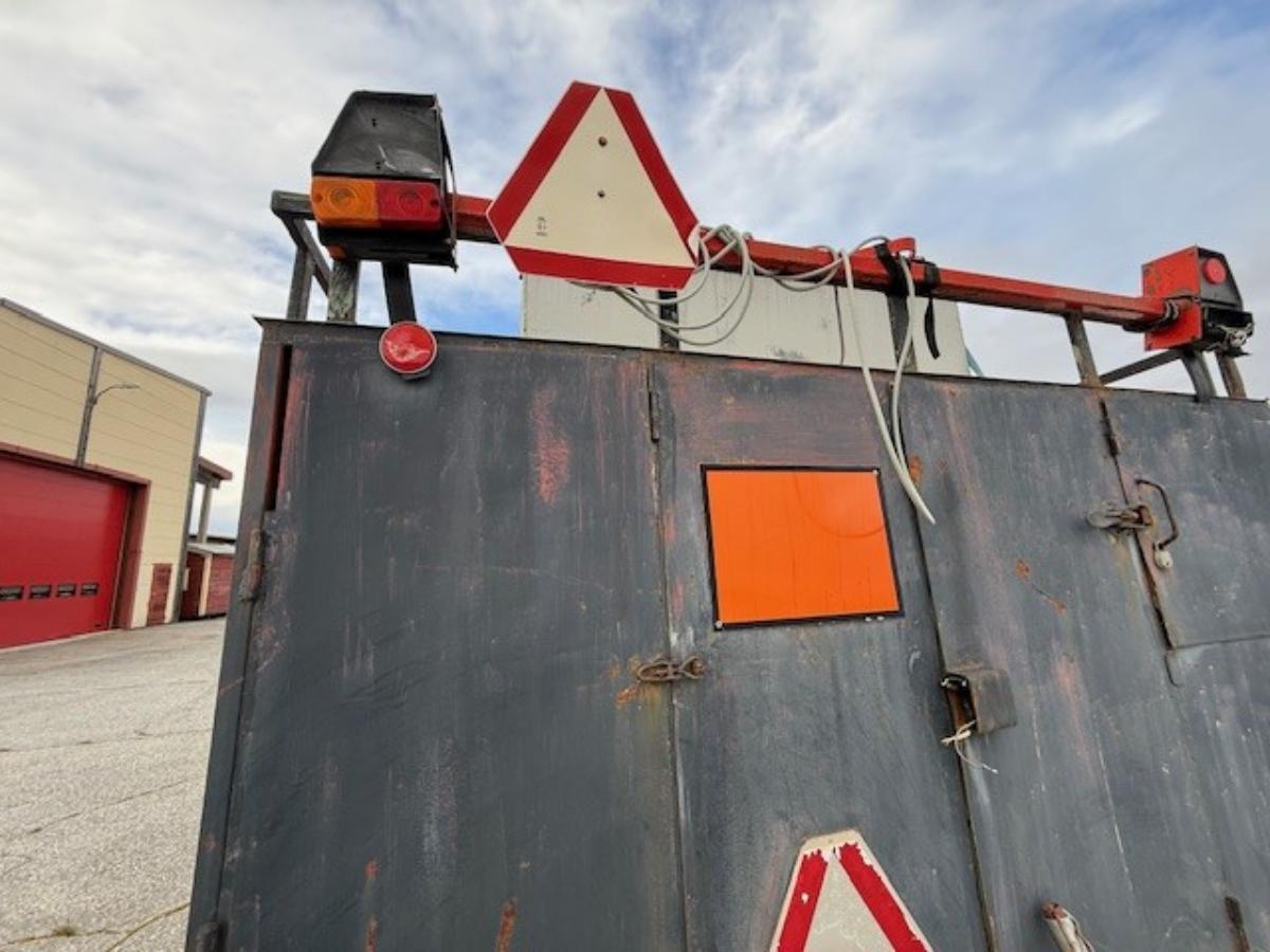 Mannskapsbrakke Oppholdsrom, sentralvarme, seng, verksted og dieseltank