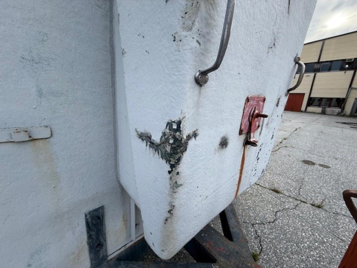 Mannskapsbrakke Oppholdsrom, sentralvarme, seng, verksted og dieseltank