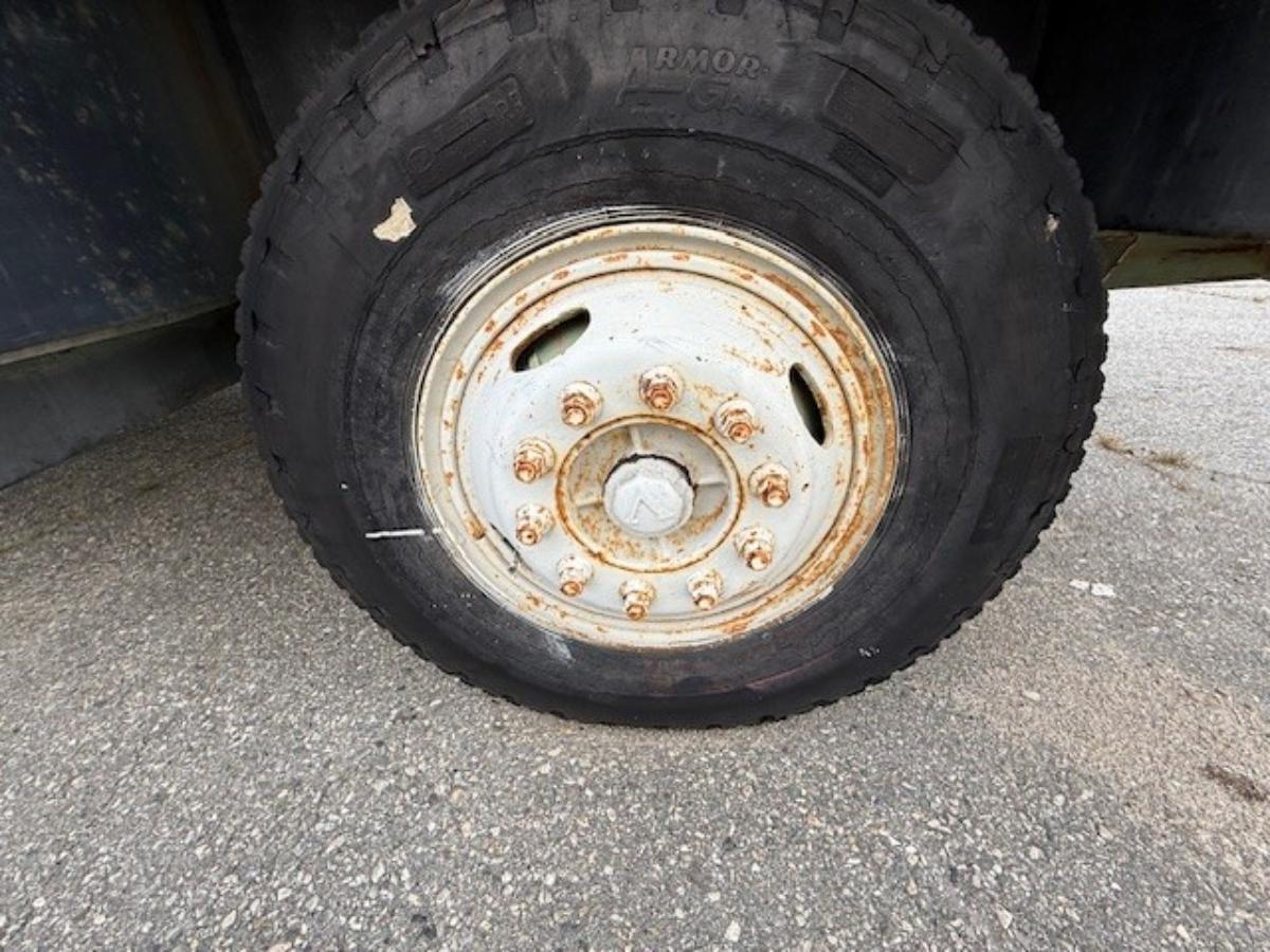 Mannskapsbrakke Oppholdsrom, sentralvarme, seng, verksted og dieseltank