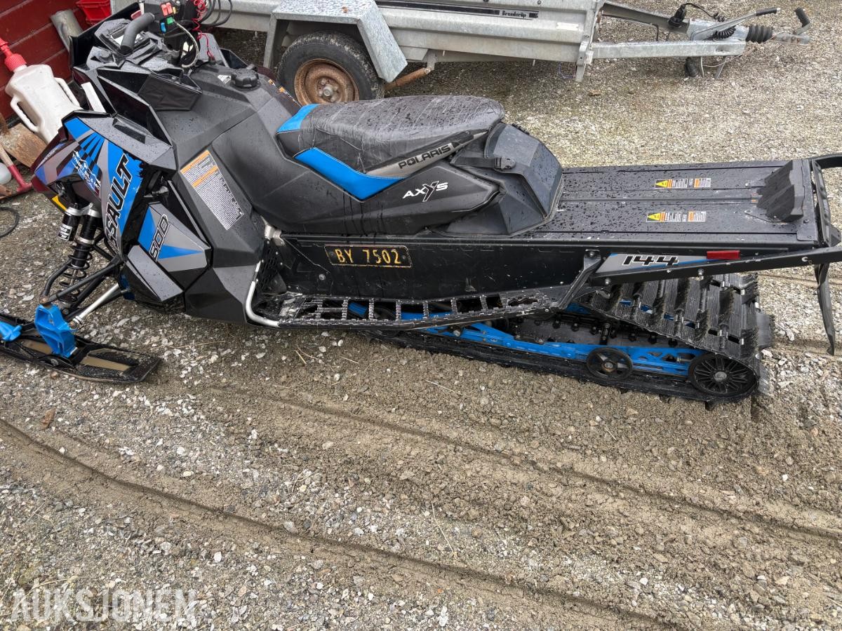 2018 Polaris 800 Switchback Assault Snøscooter