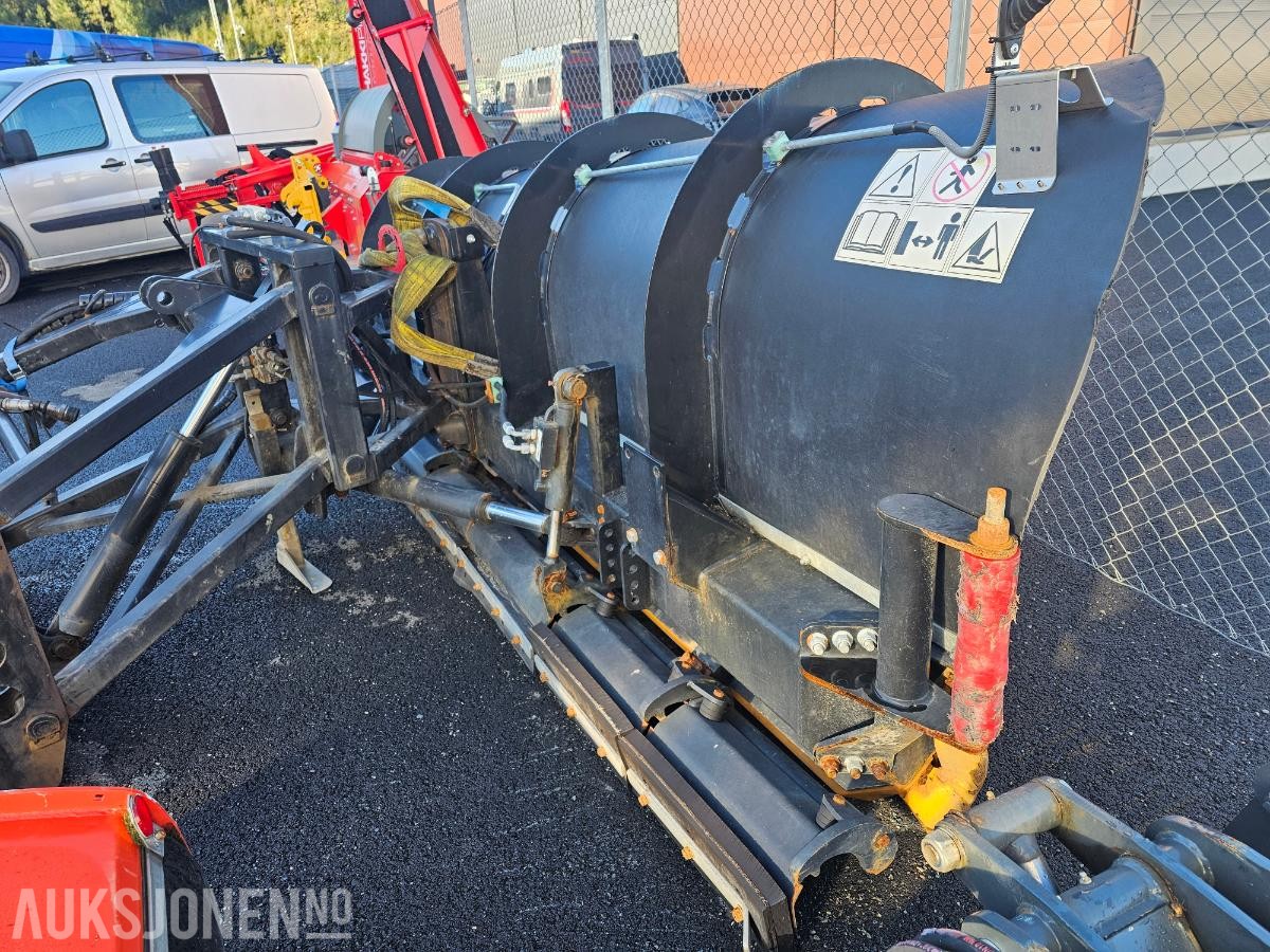 2019 Arctic Machine AM 3700 HPD t2 snøplog med slapsskrape