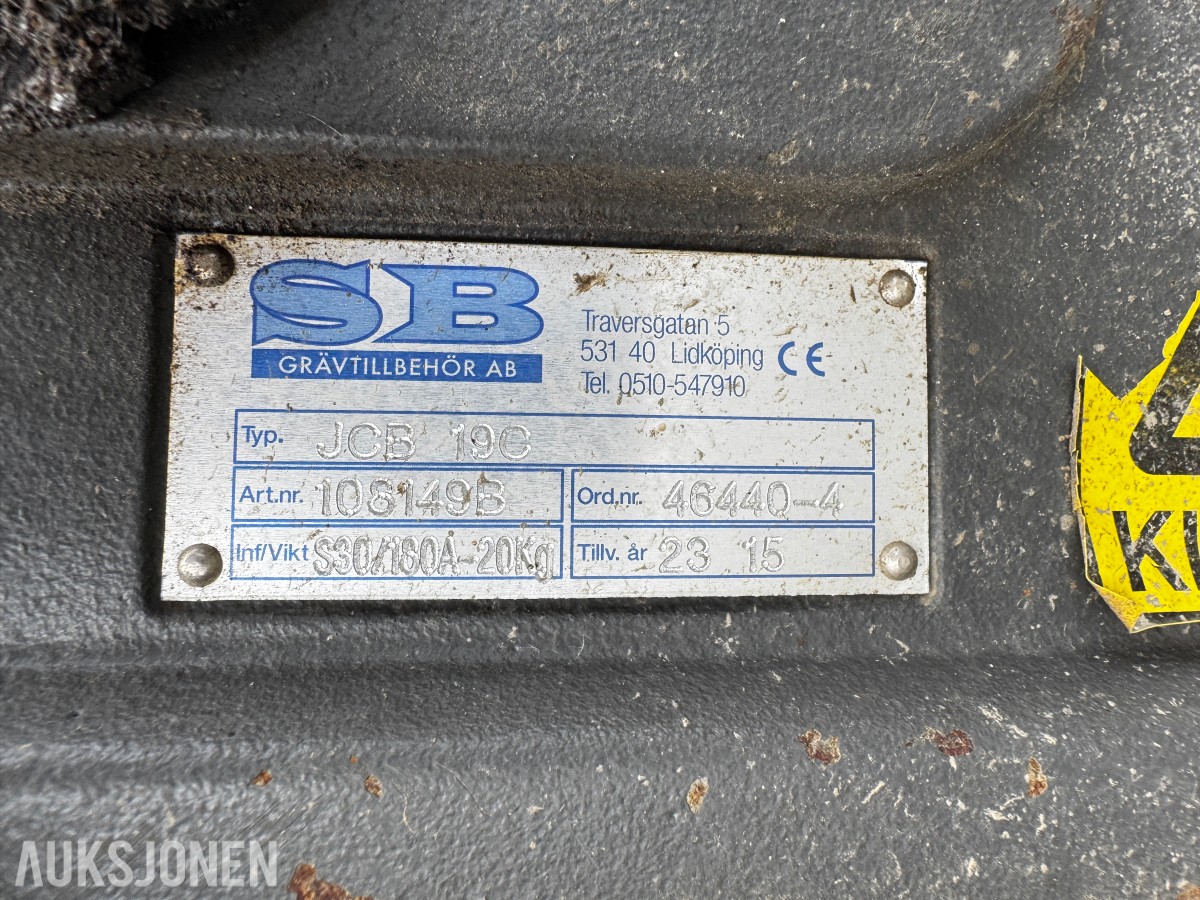 2024 JCB 19 C-1 MINIGRAVER, 3 SKUFFER, PIGGHAMMER, MASKINHENGER, KUN 658 TIMER, UTVIDET GARANTI