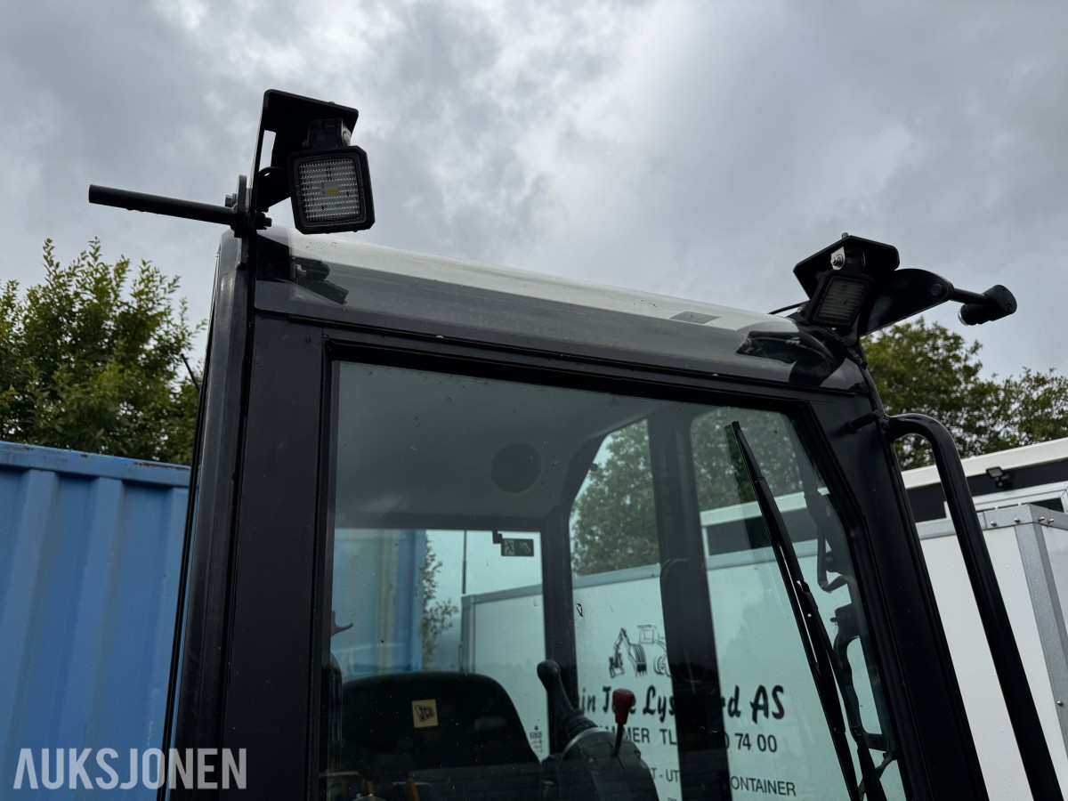 2024 JCB 19 C-1 MINIGRAVER, 3 SKUFFER, PIGGHAMMER, MASKINHENGER, KUN 658 TIMER, UTVIDET GARANTI