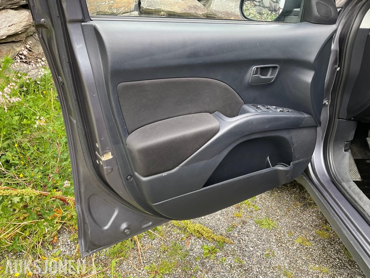 2007 Mitsubishi Outlander, 140 hk 4WD Delskinn