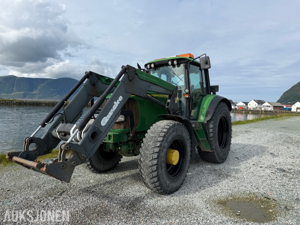 2006 John Deere 6620 - 50 km - Frontlaster - Industridekk med pigg - Nye landbruksdekk - EU Godkjent