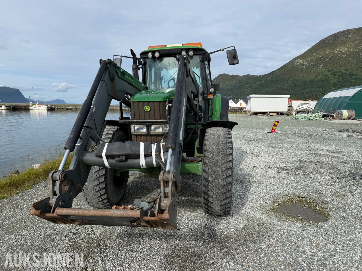 2006 John Deere 6620 - 50 km - Frontlaster - Industridekk med pigg - Nye landbruksdekk - EU Godkjent