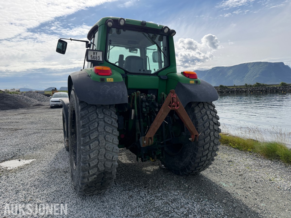 2006 John Deere 6620 - 50 km - Frontlaster - Industridekk med pigg - Nye landbruksdekk - EU Godkjent