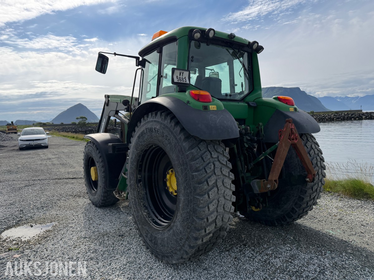 2006 John Deere 6620 - 50 km - Frontlaster - Industridekk med pigg - Nye landbruksdekk - EU Godkjent