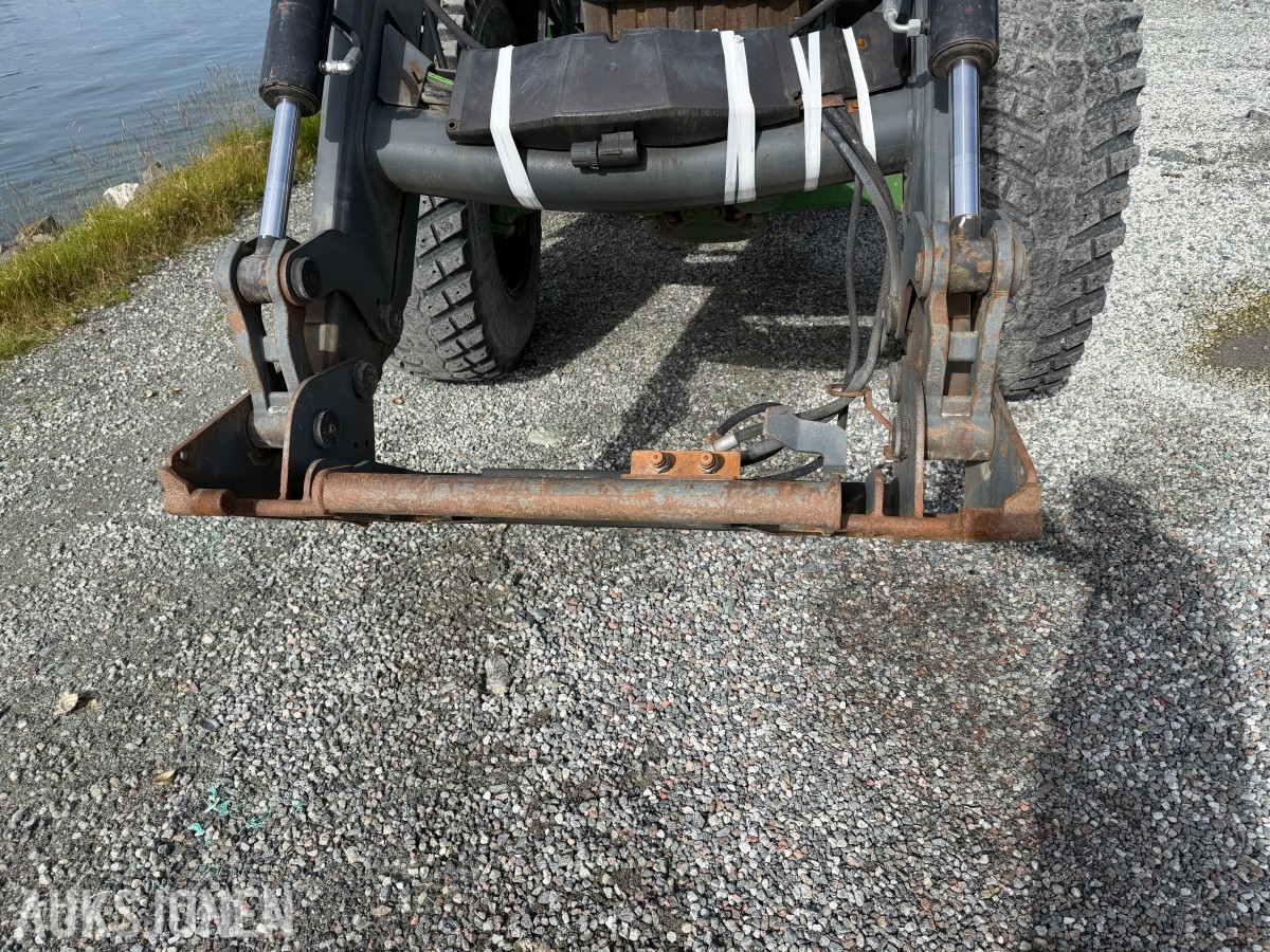 2006 John Deere 6620 - 50 km - Frontlaster - Industridekk med pigg - Nye landbruksdekk - EU Godkjent