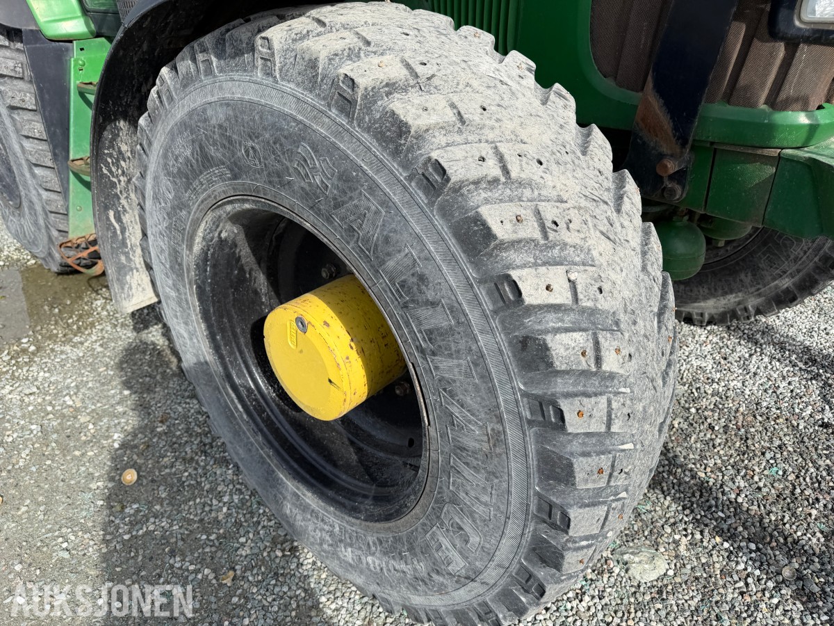 2006 John Deere 6620 - 50 km - Frontlaster - Industridekk med pigg - Nye landbruksdekk - EU Godkjent