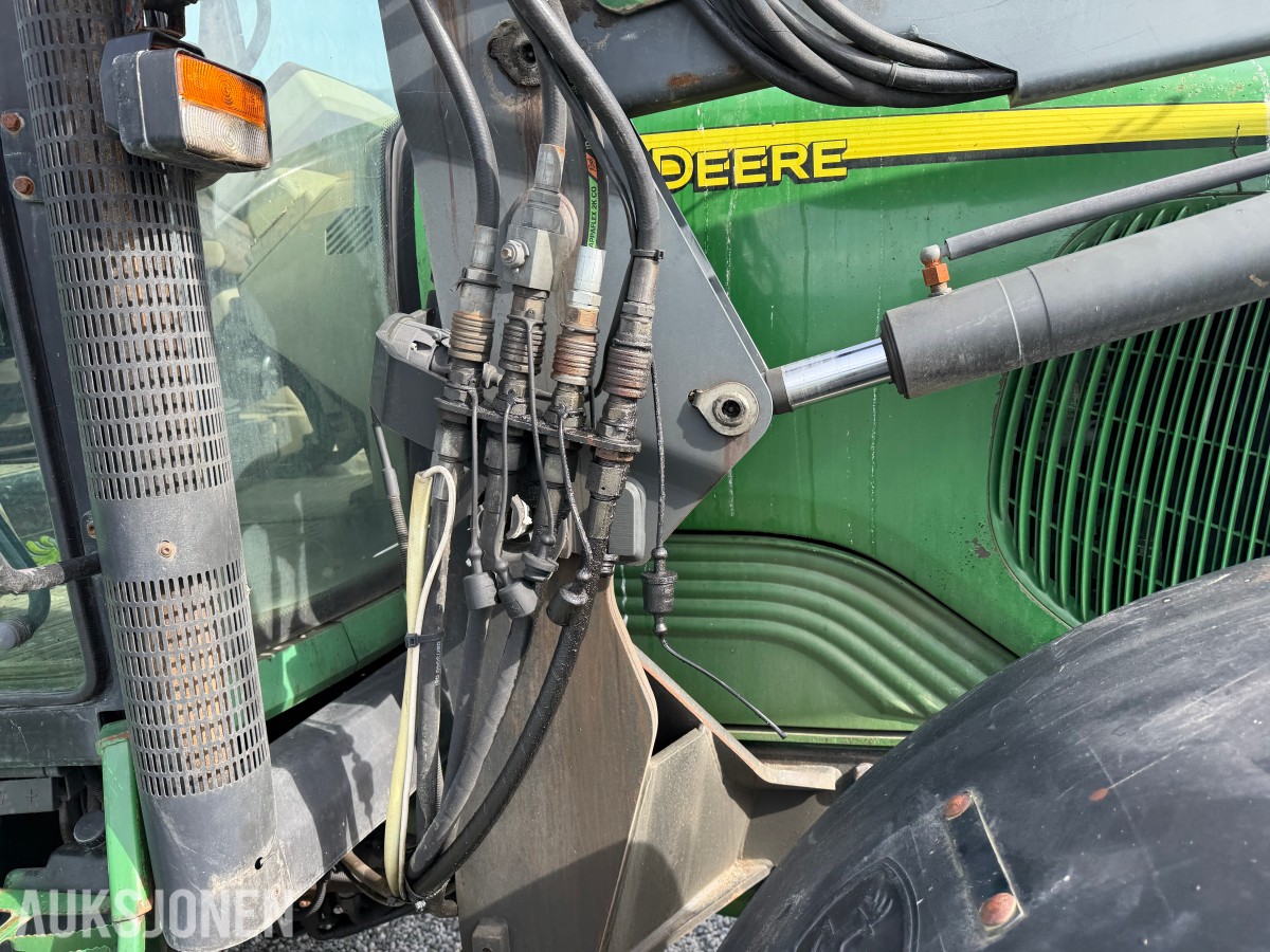 2006 John Deere 6620 - 50 km - Frontlaster - Industridekk med pigg - Nye landbruksdekk - EU Godkjent