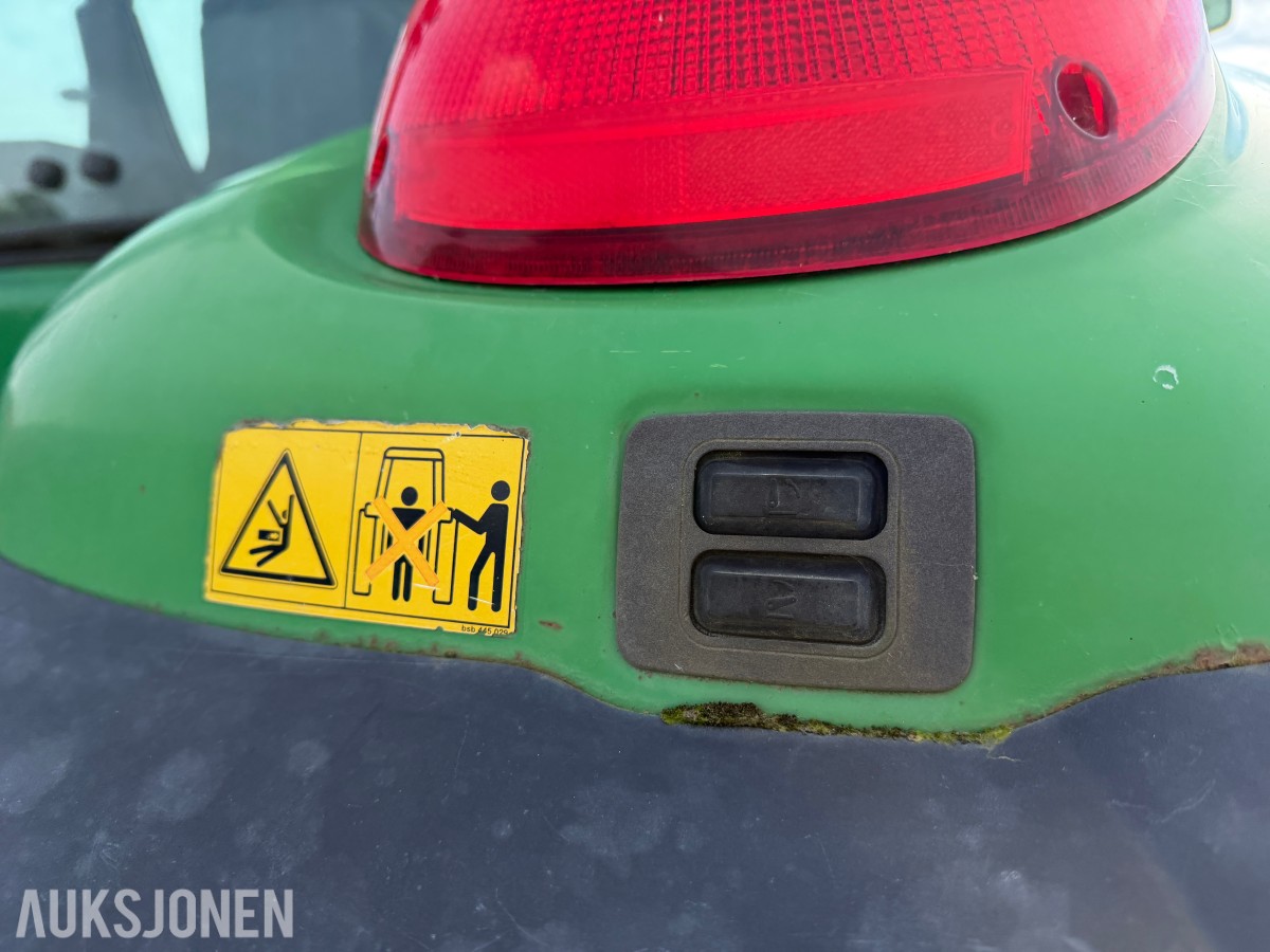 2006 John Deere 6620 - 50 km - Frontlaster - Industridekk med pigg - Nye landbruksdekk - EU Godkjent