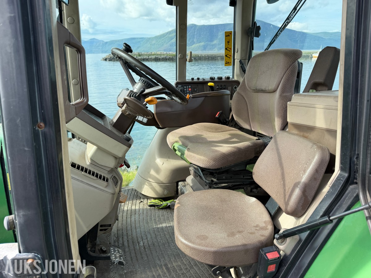 2006 John Deere 6620 - 50 km - Frontlaster - Industridekk med pigg - Nye landbruksdekk - EU Godkjent