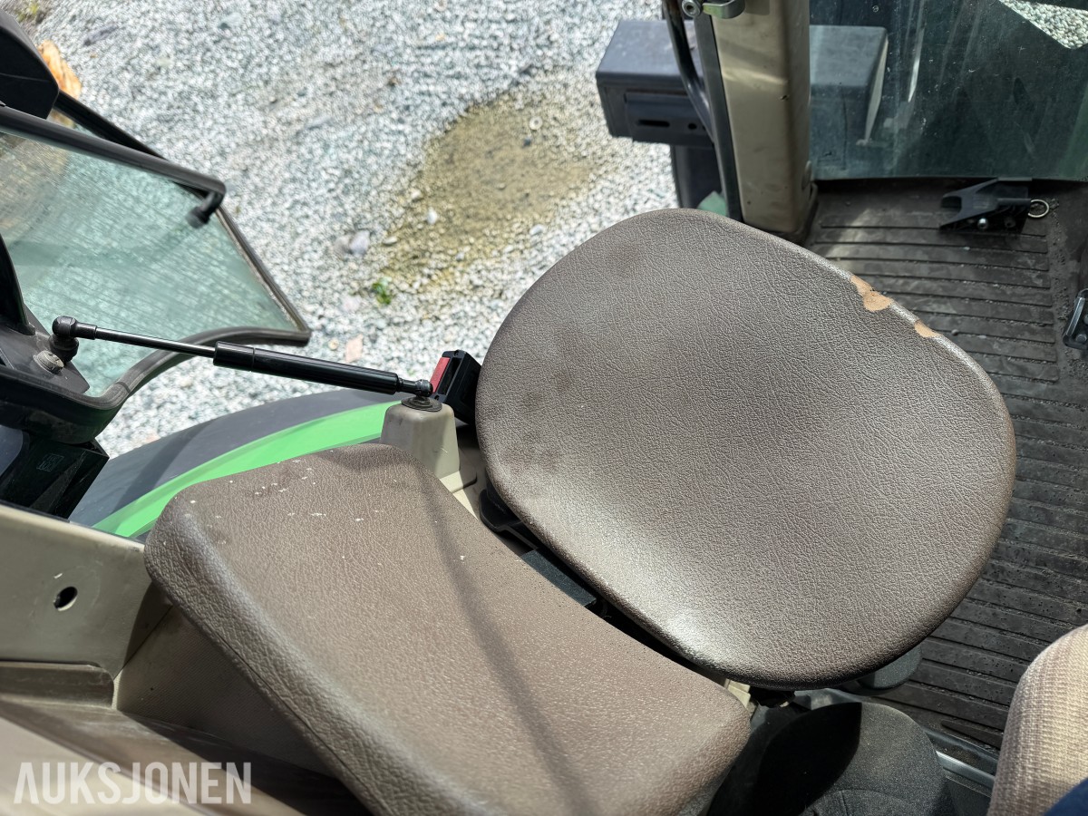 2006 John Deere 6620 - 50 km - Frontlaster - Industridekk med pigg - Nye landbruksdekk - EU Godkjent