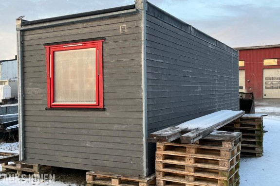 2008 Brakke kombi skifterom/spiserom dusj/toalett 2,90 x 8,50 meter