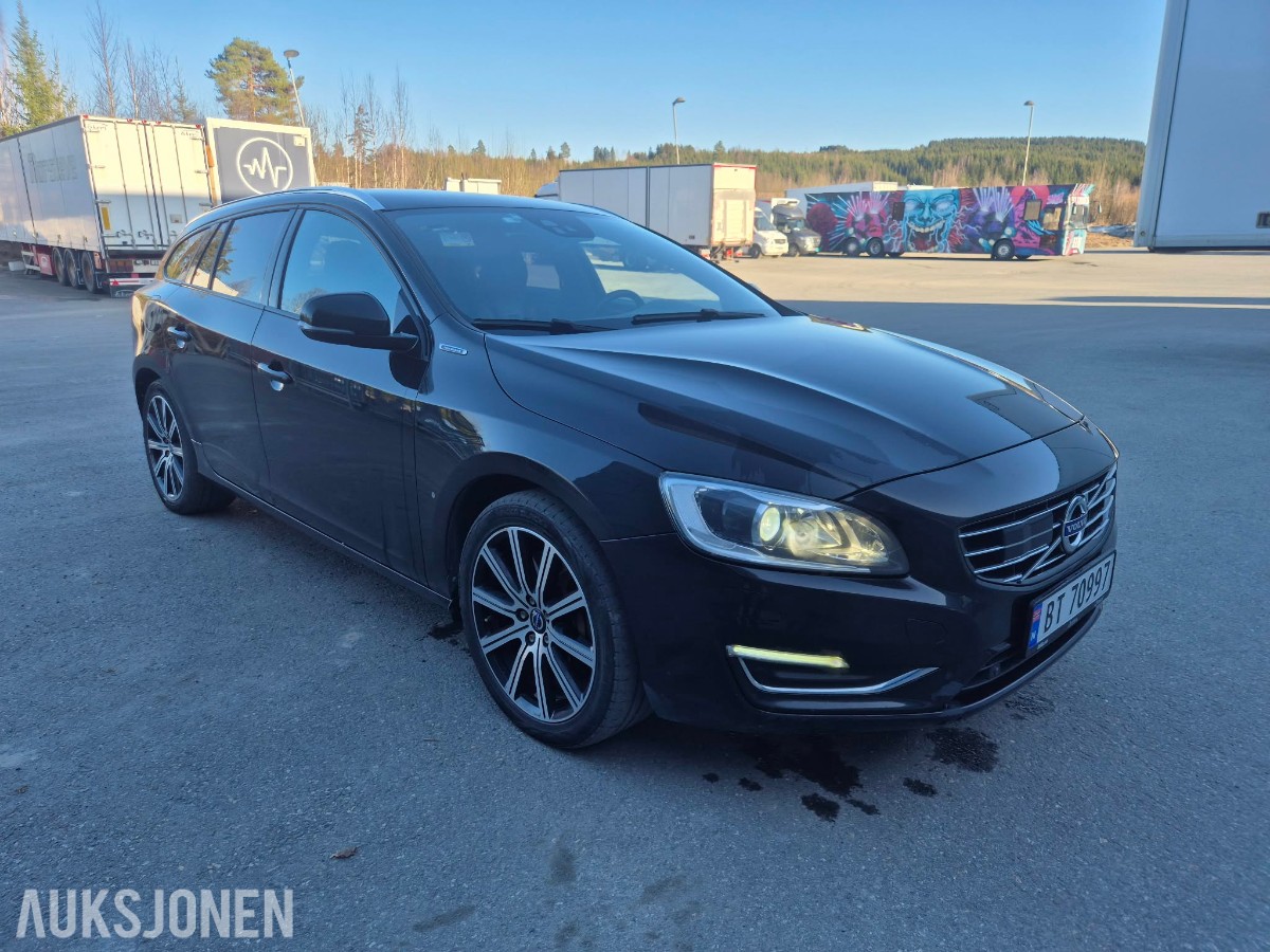 2018 Volvo V60 2.4-220 D AWD 217000km ladbar hybrid Eu godkjent