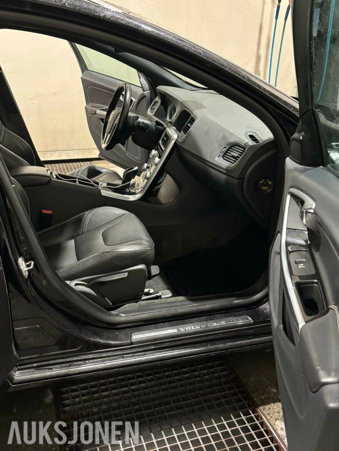 2018 Volvo V60 2.4-220 D AWD 217000km ladbar hybrid Eu godkjent