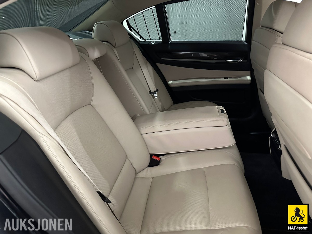 2010 BMW 740D XDRIVE 306 HK AUT ACC VARMER KAMERA HEAD-UP