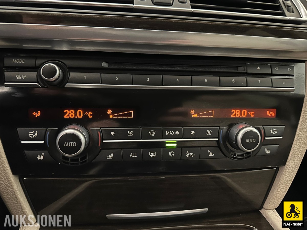 2010 BMW 740D XDRIVE 306 HK AUT ACC VARMER KAMERA HEAD-UP