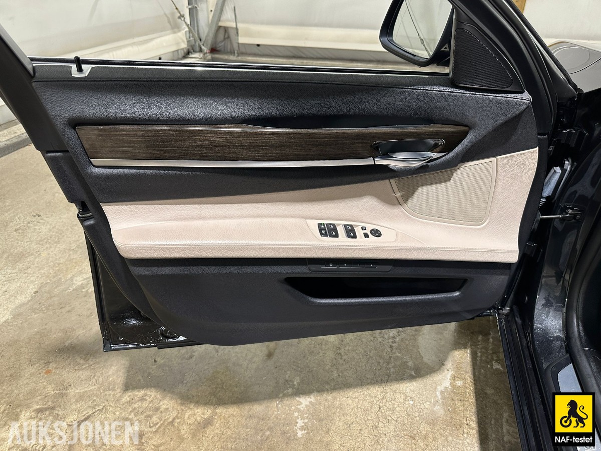 2010 BMW 740D XDRIVE 306 HK AUT ACC VARMER KAMERA HEAD-UP