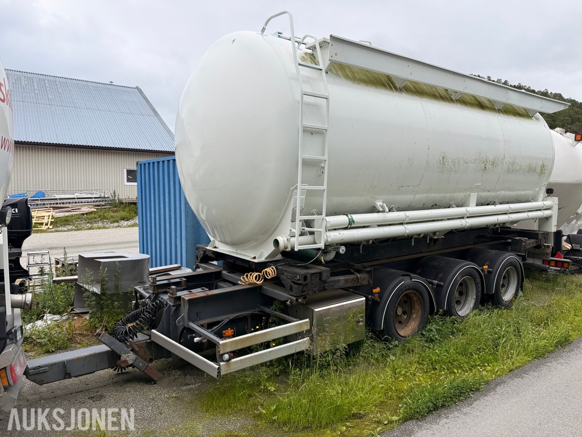 2004 Auka PHV 24-c containerkjerre m/ bulkcontainer