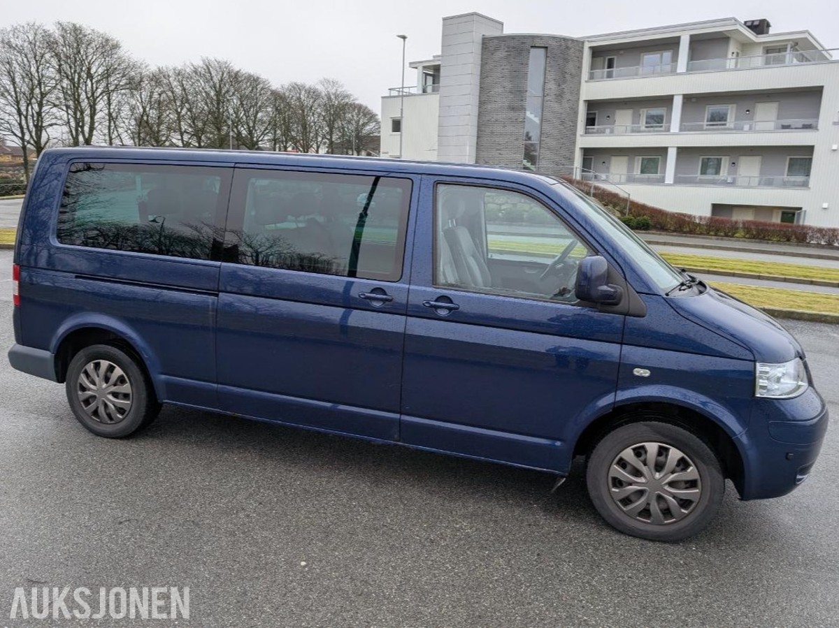 2006 Volkswagen CARAVELLE/TRANSPORTER T5 LANG 2.5TDI 131hk AUTOMAT HENGERESTE
