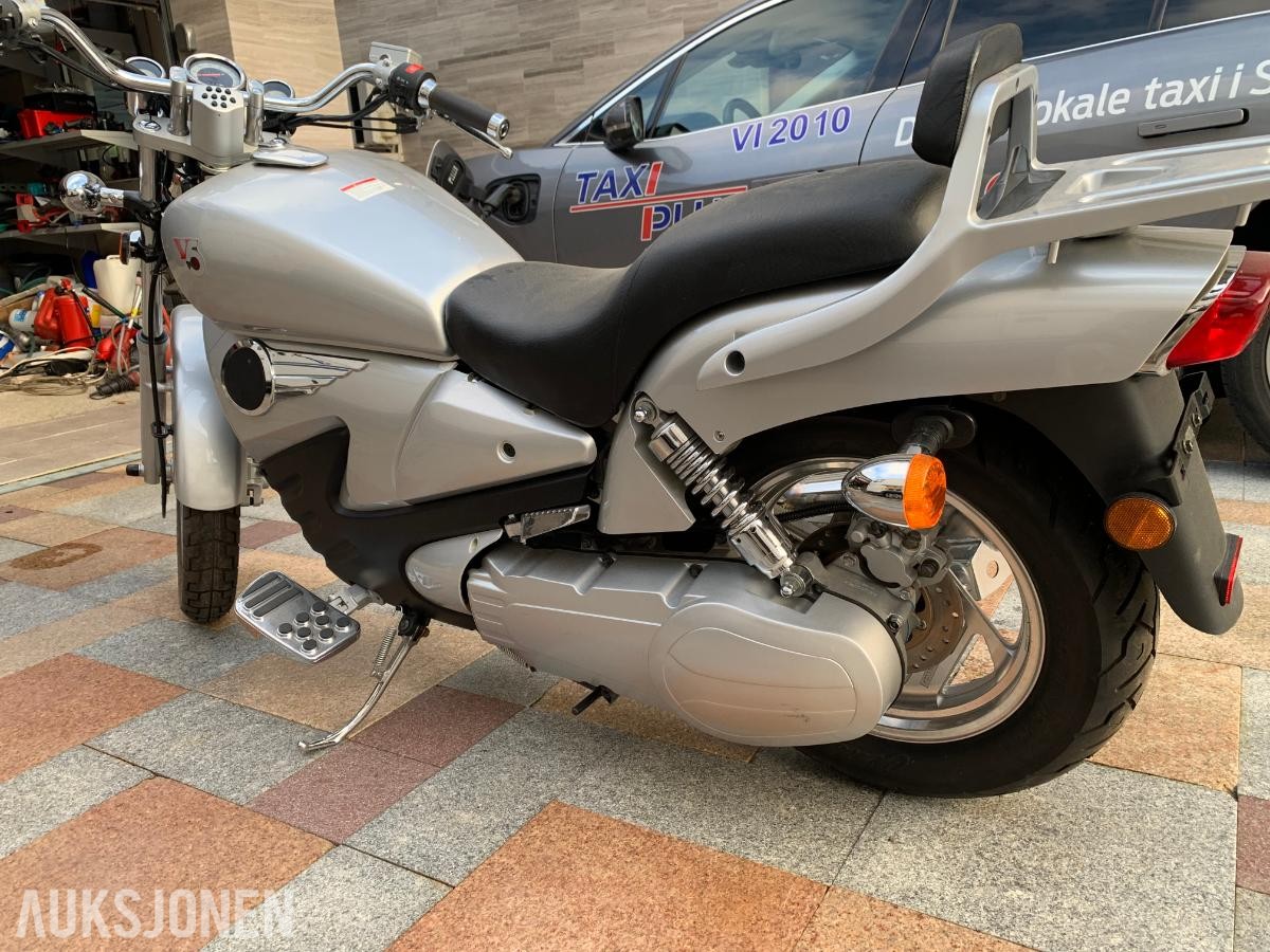 2006 CFMOTO V5 - Automat