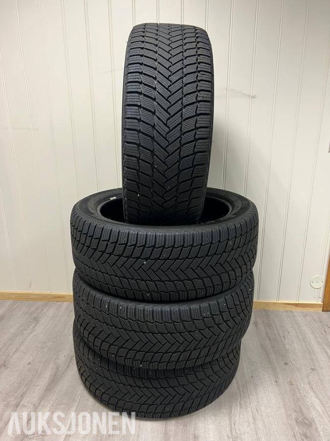 2022 Michelin X-ICE Snow vinterdekk - Suv 275/45R22 